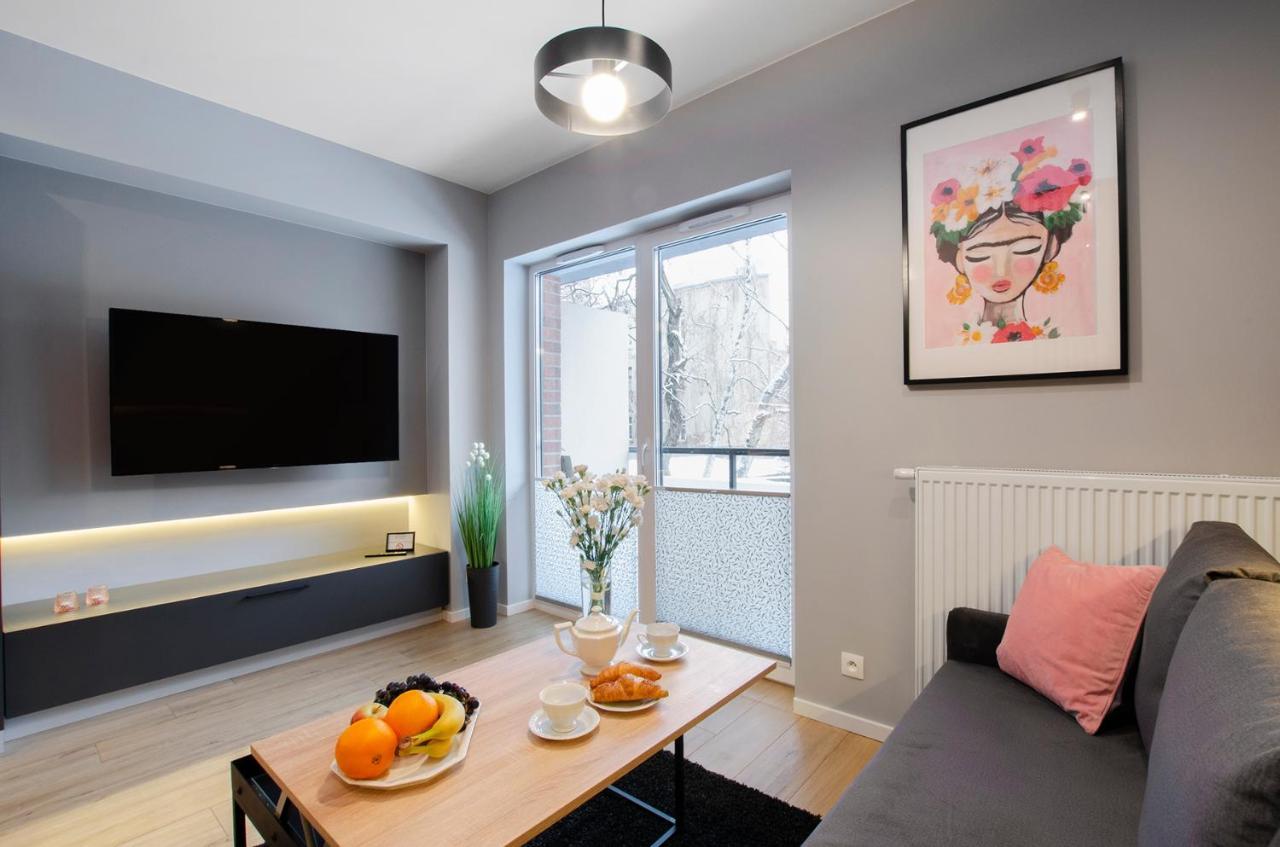 Apartment Manufaktura Centrum Zoo Atlas Arena Parking W Cenie